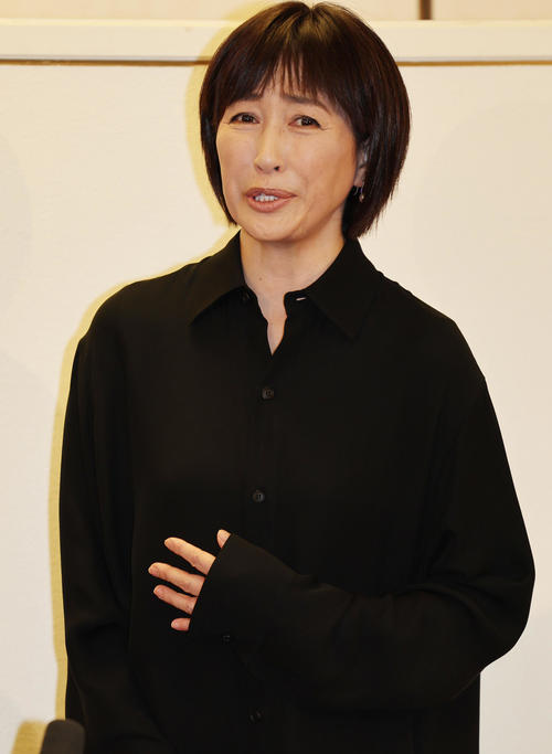 「西郷輝彦さんを偲ぶ会」に出席し思い出を語る高島礼子（撮影・野上伸悟）