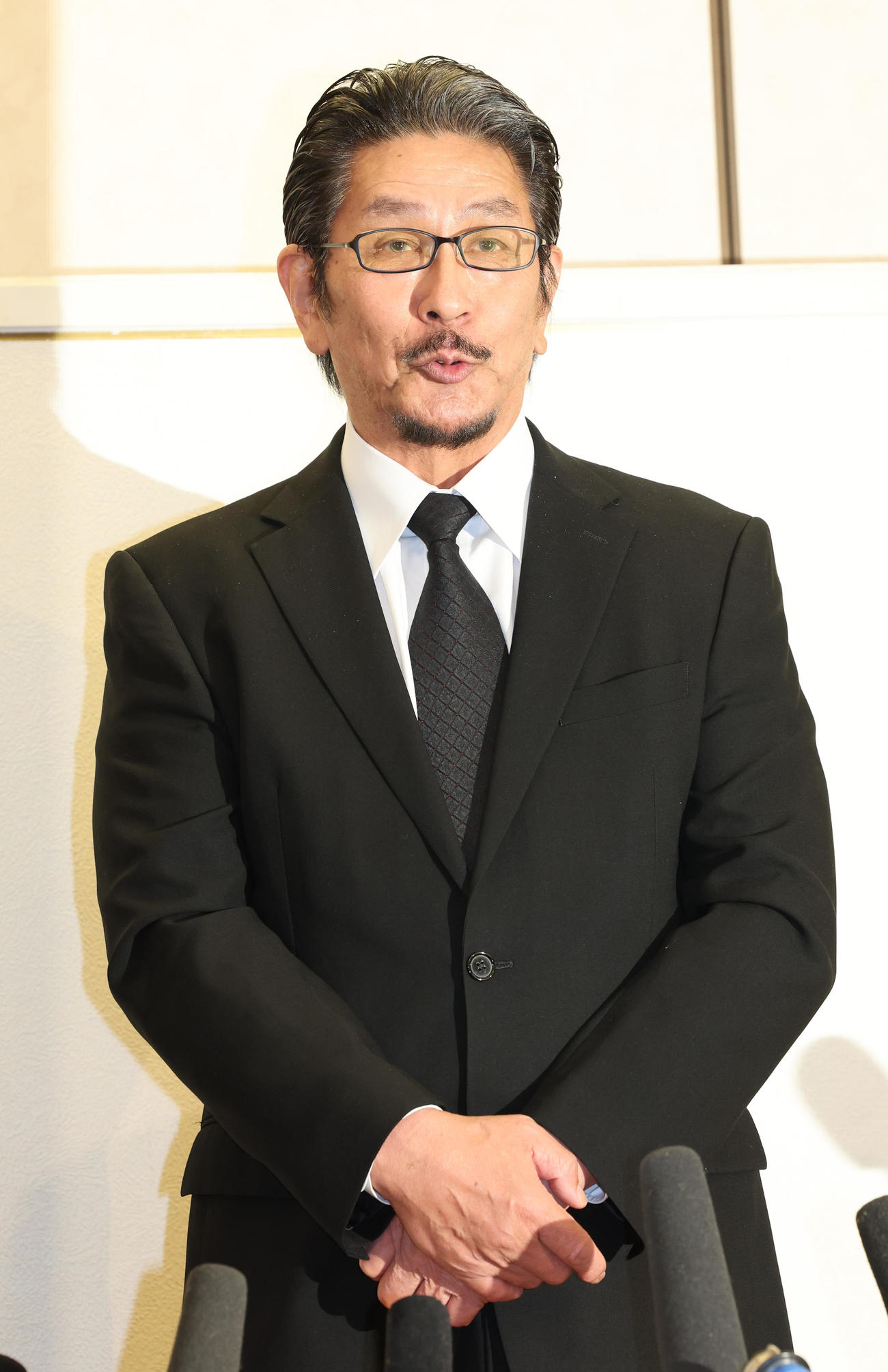 「西郷輝彦さんを偲ぶ会」に出席し思い出を語る野村将希（撮影・野上伸悟）
