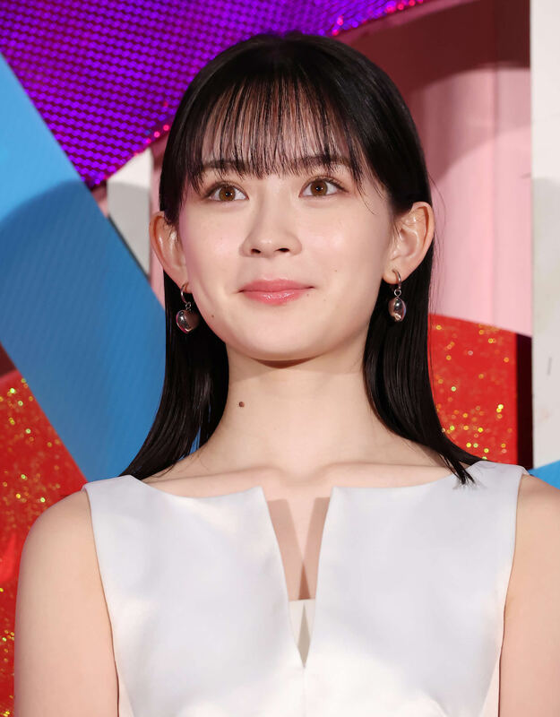 畑芽育（2023年1月）