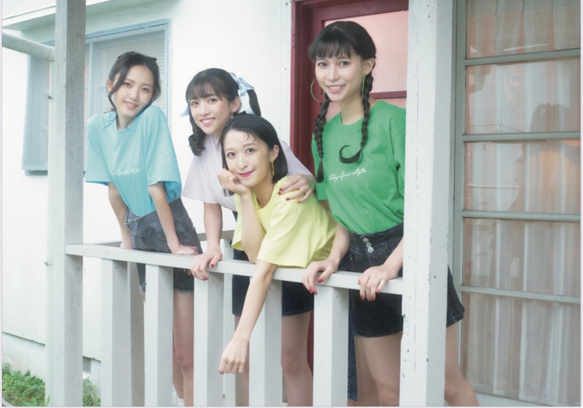 東京女子流「Official Photo Book」の新井ひとみのお気に入りカット