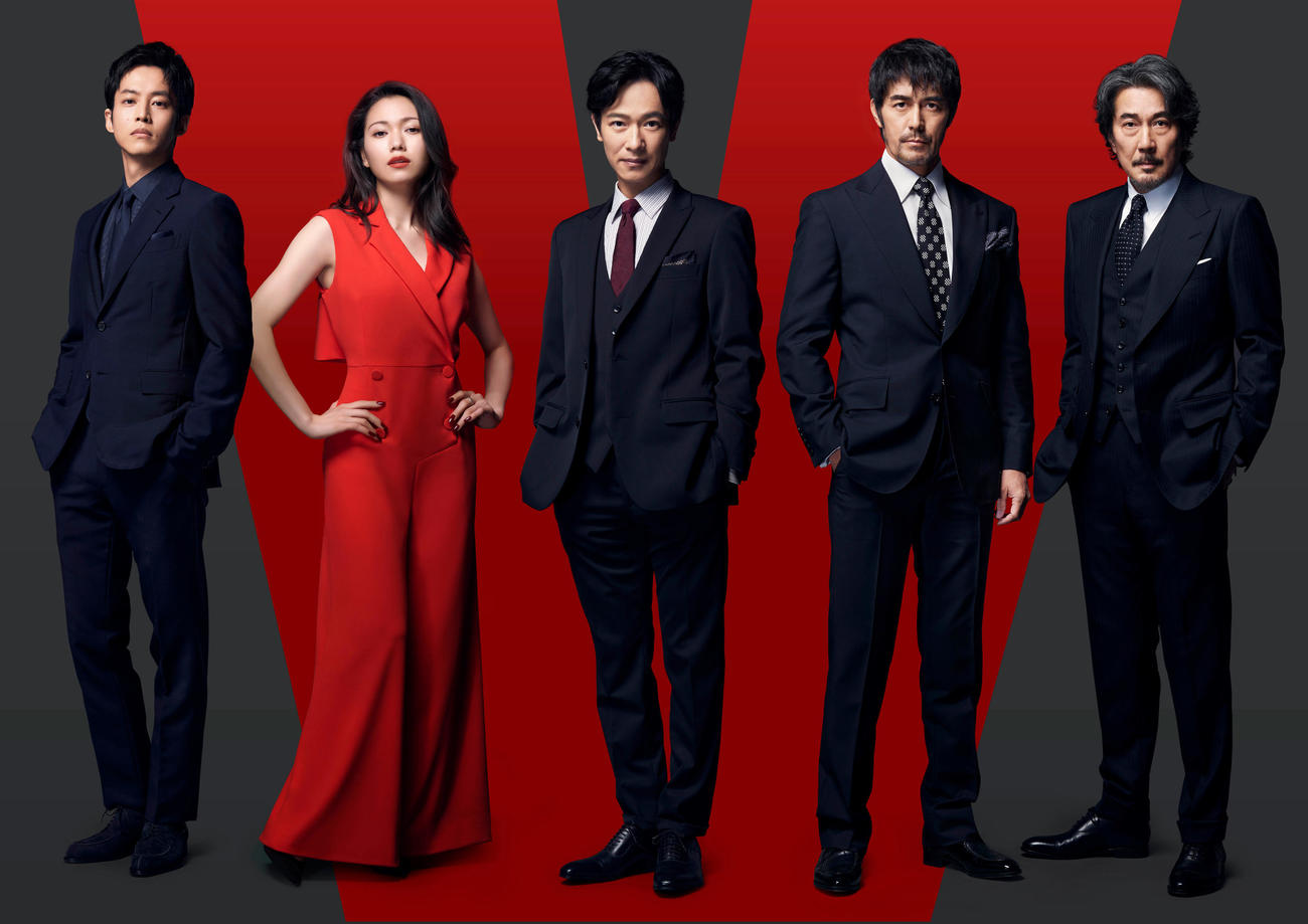 7月期のTBS系連続ドラマ「VIVANT」に出演する、左から松坂桃李、二階堂ふみ、堺雅人、阿部寛、役所広司