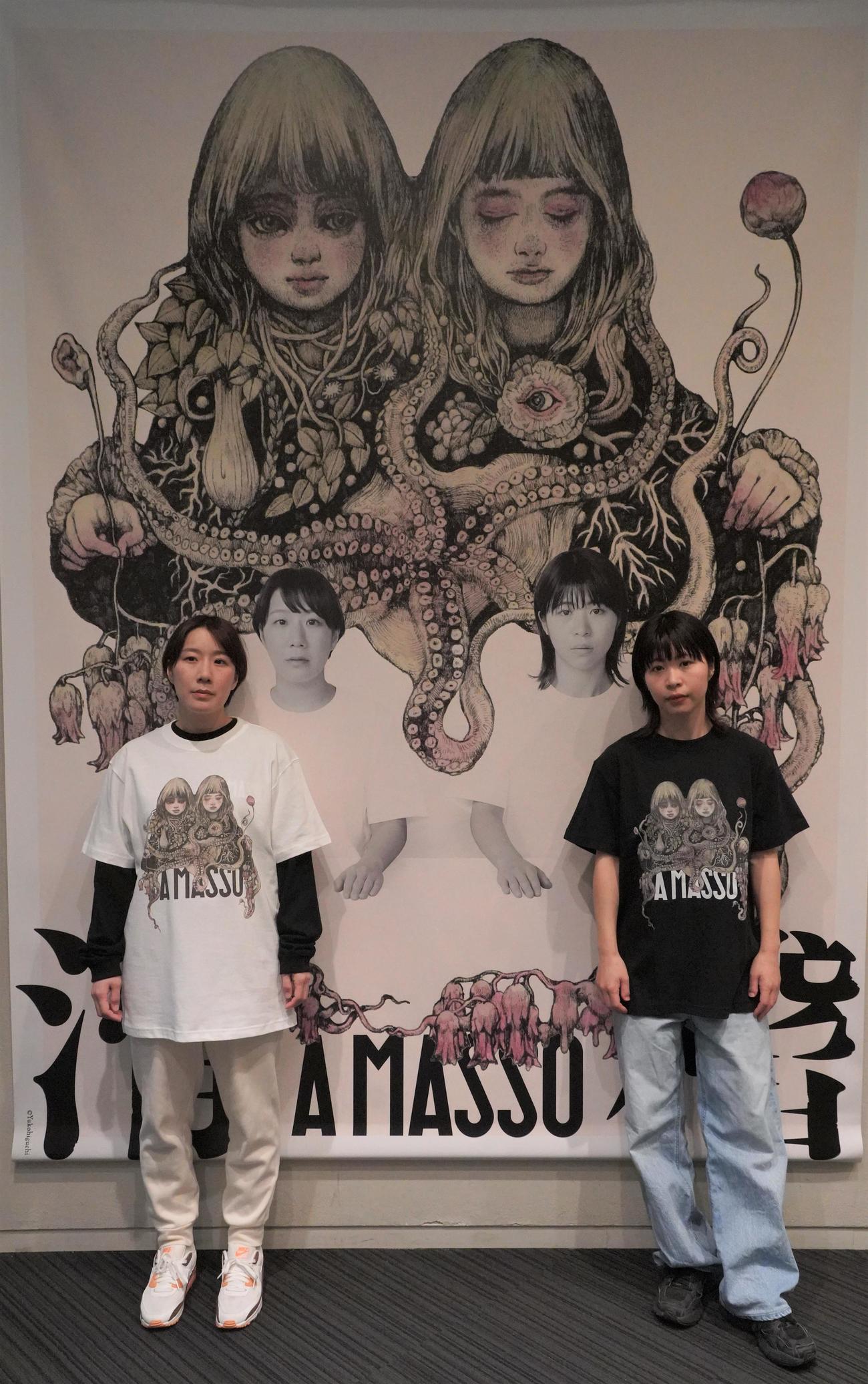 ライブ「滑稽」開催したお笑いコンビ、Aマッソの村上（左）と加納（撮影・佐藤成）