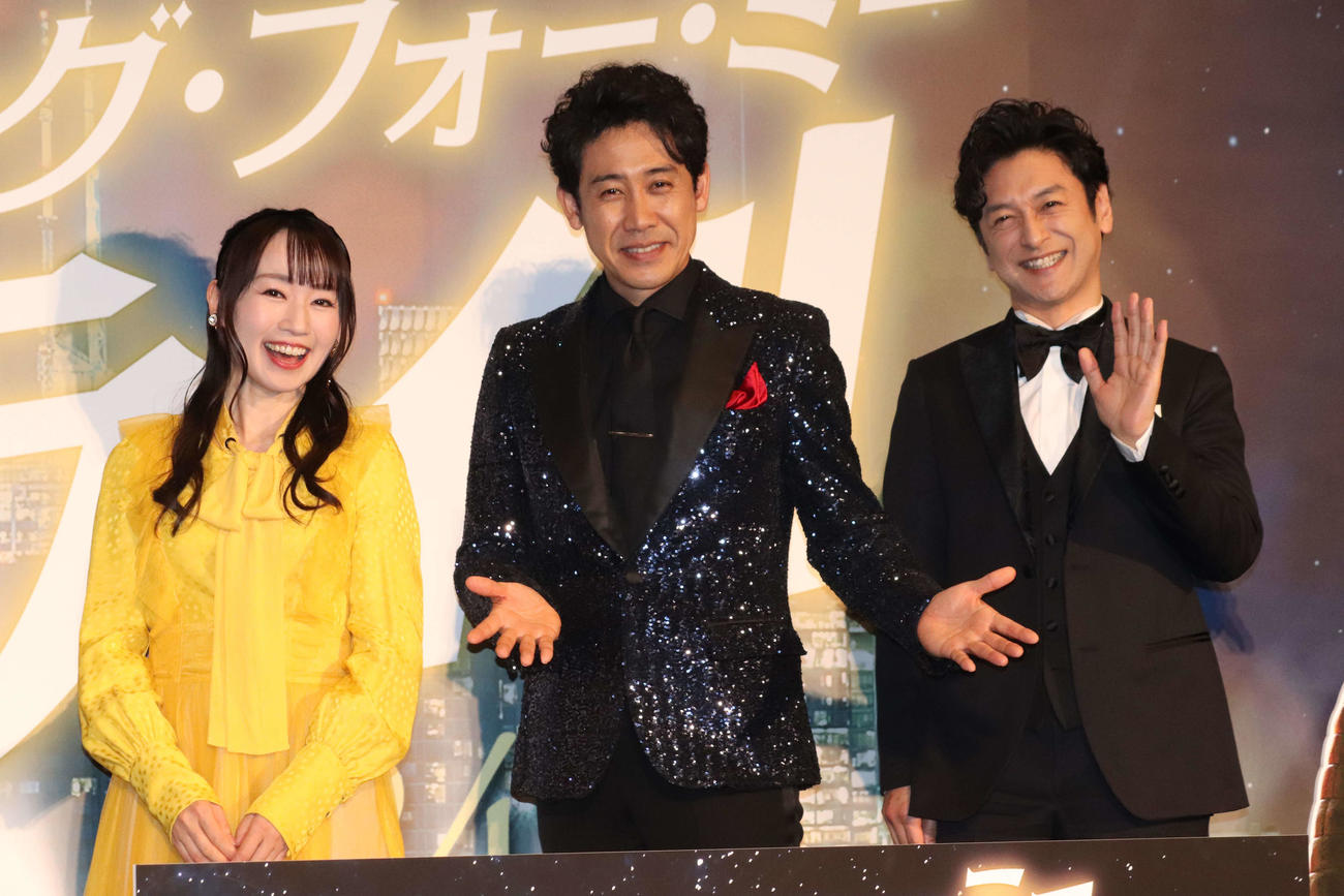 映画「シング・フォー・ミー、ライル」日本語吹き替え版完成披露試写会に登壇した、左から水樹奈々、大泉洋、石丸幹二（撮影・加藤理沙）