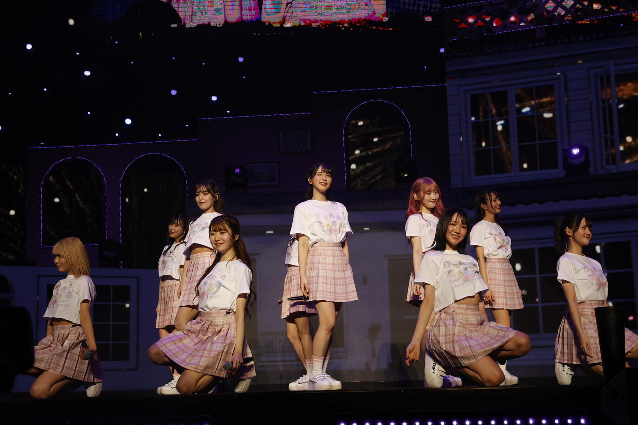全国ツアー最終公演を行った＝LOVE