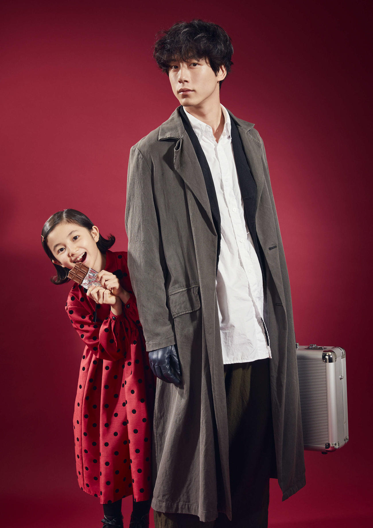 日本テレビ系4月期ドラマ「Dr．チョコレート」に出演する坂口健太郎（右）と白山乃愛