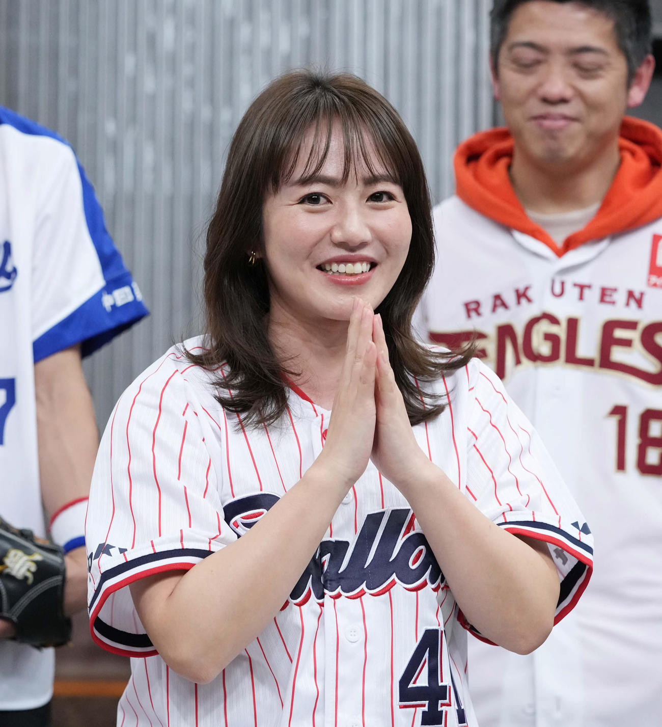 「スカパー！プロ野球12球団応援プロジェクト」取材会に臨んだスカパー！東京ヤクルトスワローズ応援団長の磯山さやか（撮影・小沢裕）