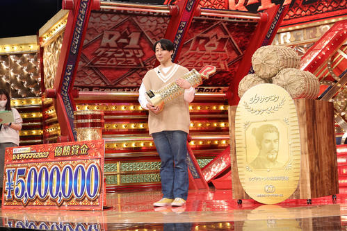 Rー1グランプリ2023で優勝した田津原理音（撮影・中島郁夫）