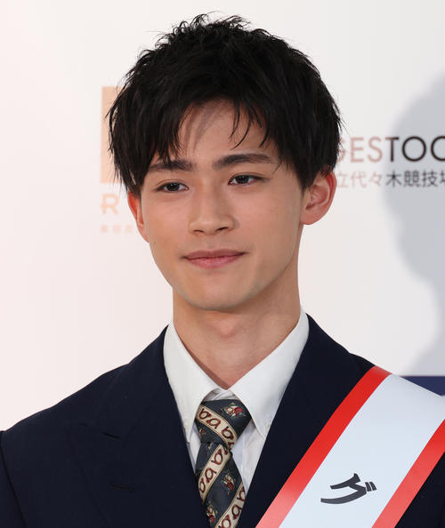「MR OF MR CAMPUS CONTEST 2023」グランプリに輝いた青学大・佐々木崇仁さん(撮影・中島郁夫)