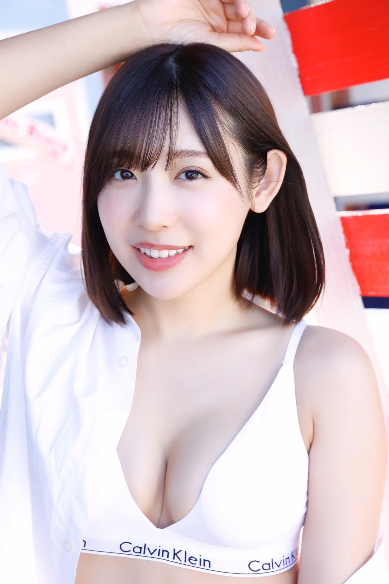 「週刊プレイボーイ」で全員で表紙を飾った＃ババババンビ水湊みお（C）集英社／週刊プレイボーイ／撮影・LUCKMAN　藤本和典