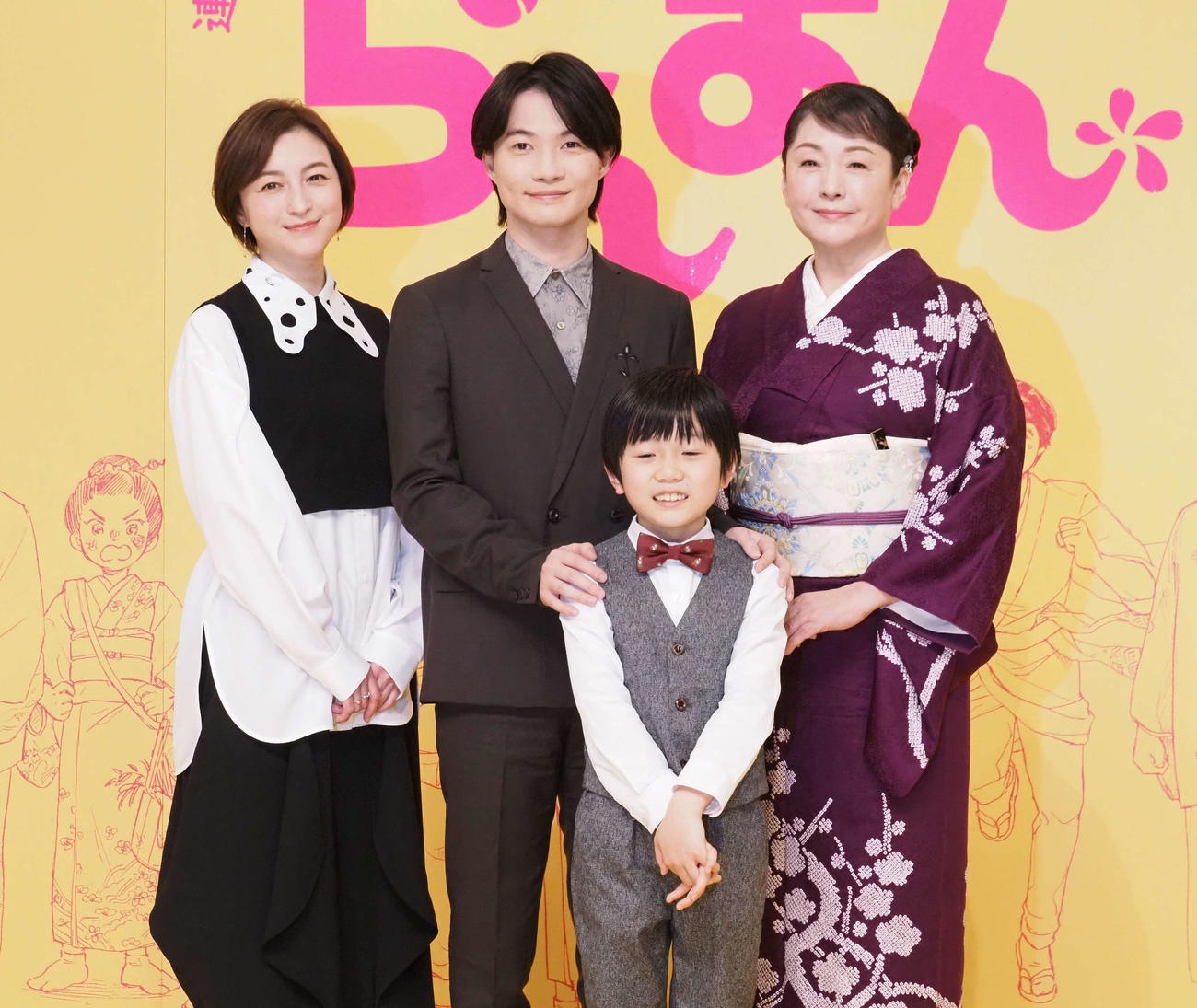 NHK連続テレビ小説「らんまん」の取材会に出席した、左から広末涼子、神木隆之介、子役の森優理斗、松坂慶子（撮影・遠藤尚子）