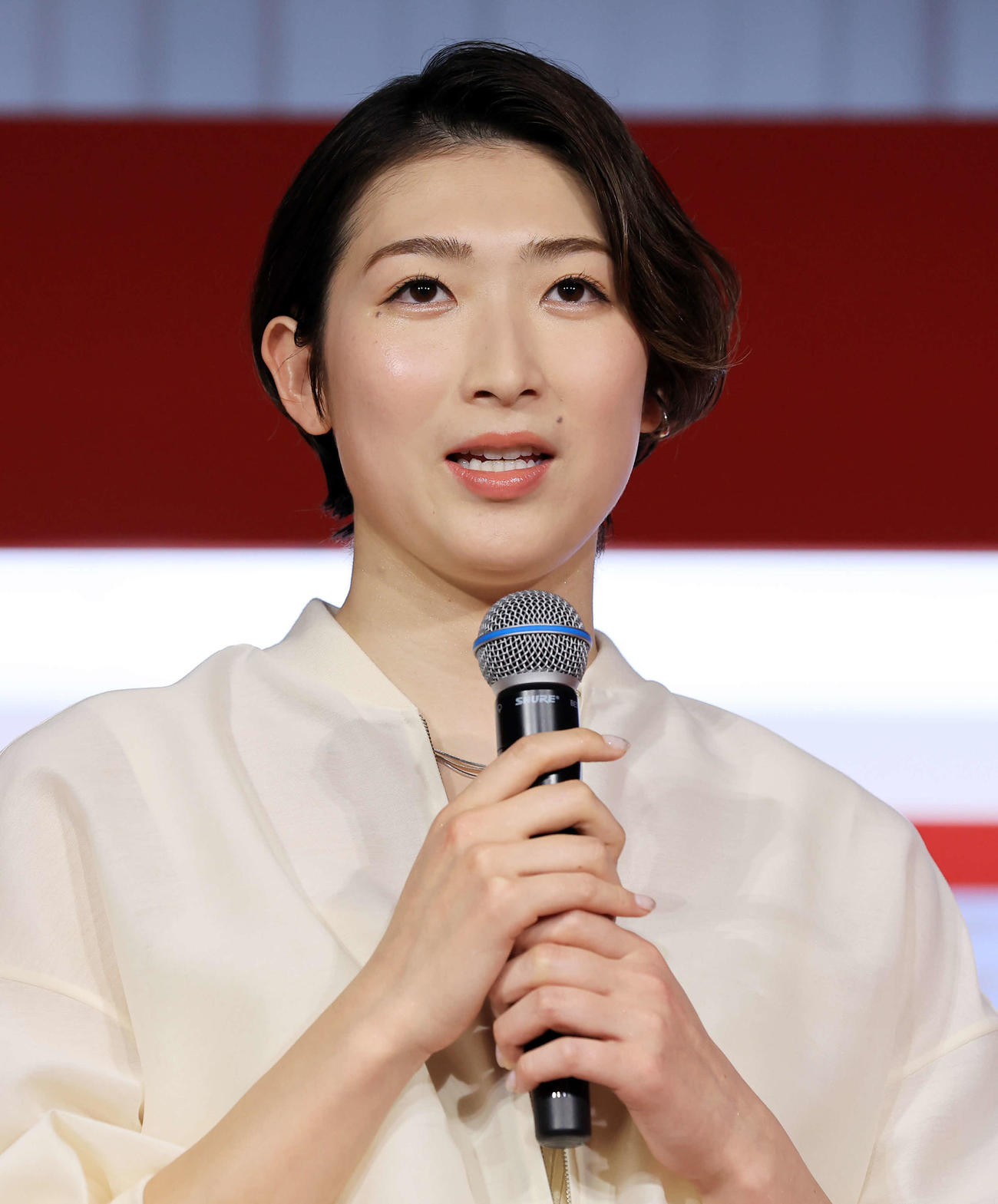 SK－2「新生活始めよう！」のイベントで、笑顔で話す池江璃花子（撮影・浅見桂子）