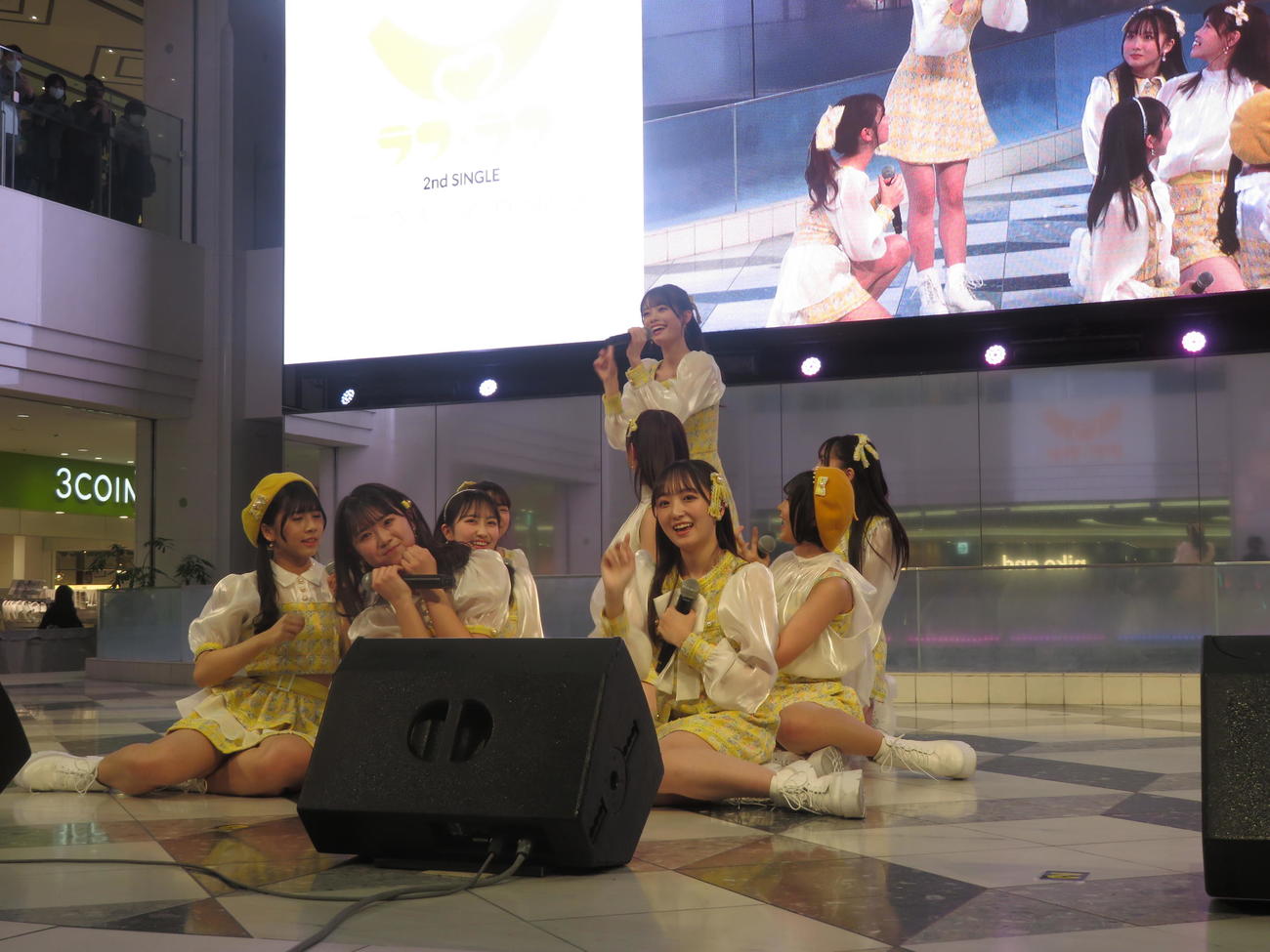 デビューイベントを開催したラフ×ラフ（撮影・横山慧）
