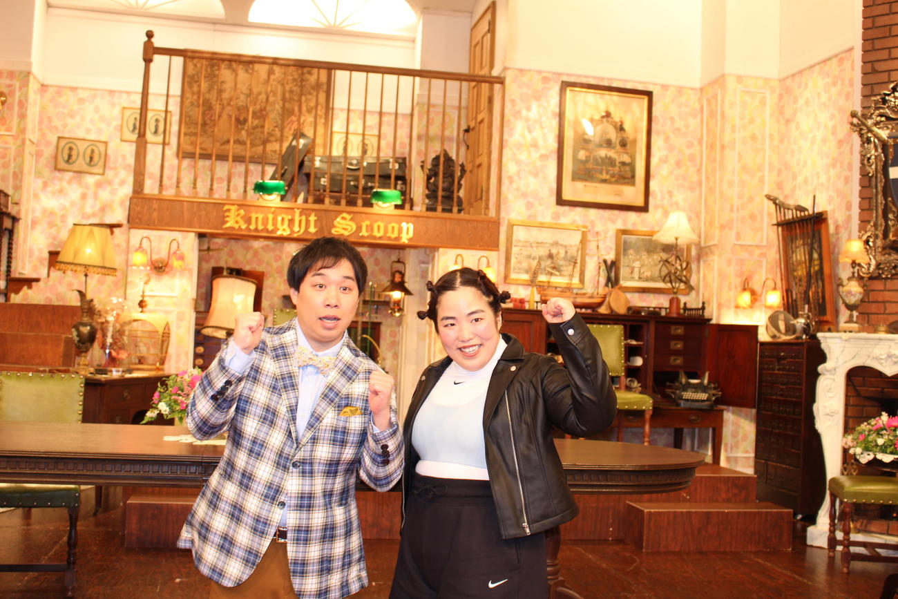 「探偵！ナイトスクープ」に新探偵として加わる霜降り明星・せいや（左）とゆりやんレトリィバァ