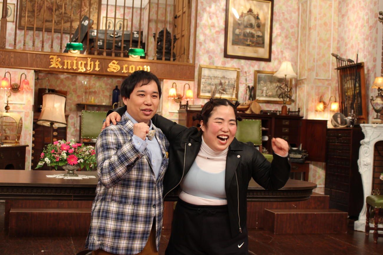 「探偵！ナイトスクープ」に新探偵として加わる霜降り明星・せいや（左）とゆりやんレトリィバァ