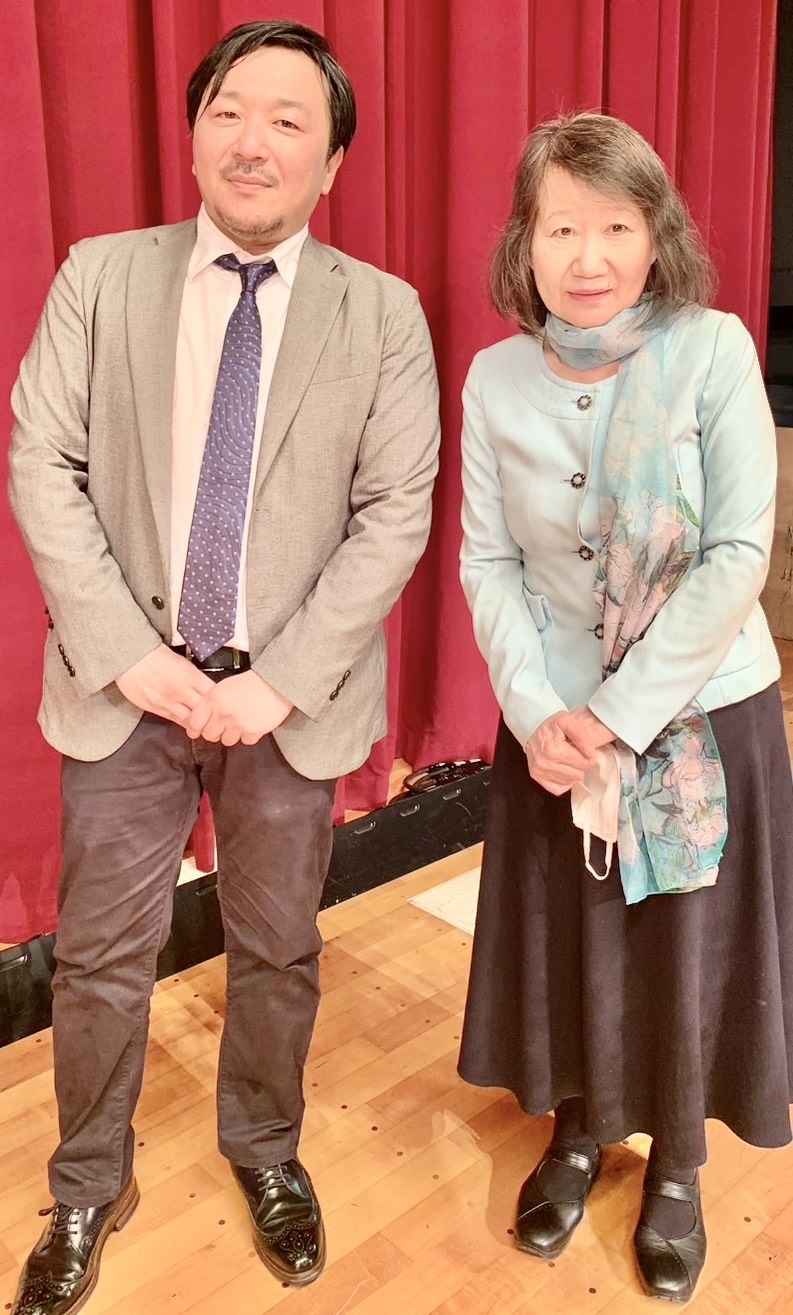 太田治子氏今村翔吾氏（左）と太田治子氏