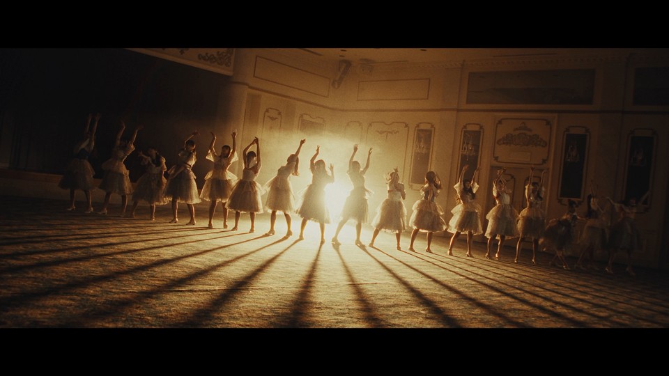 乃木坂46のアンダーメンバー新曲「さざ波は戻らない」のMVワンシーン