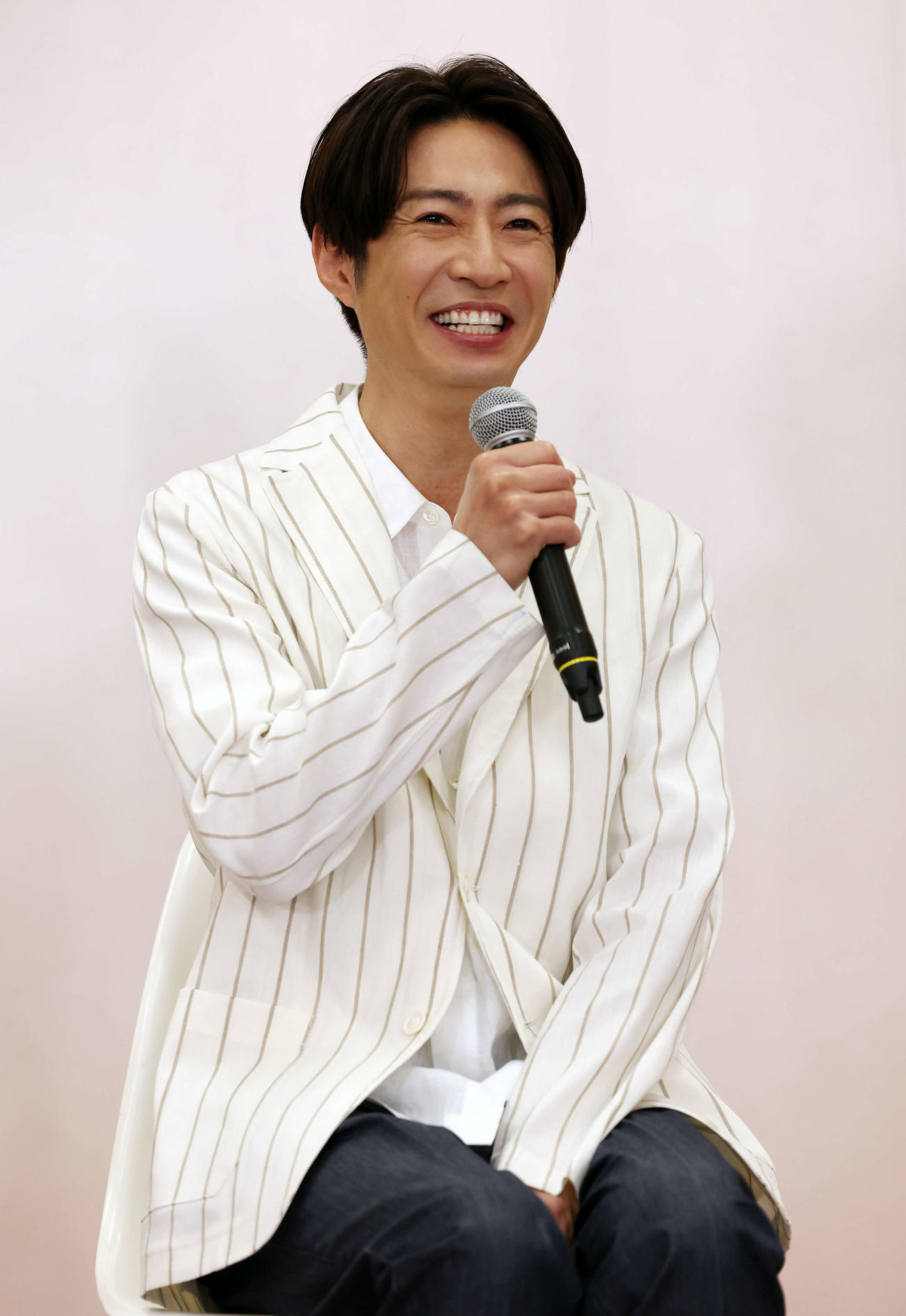 TBSドラマ「ひとりぼっち－人と人をつなぐ愛の物語－」取材会で笑顔の相葉雅紀（撮影・宮地輝）