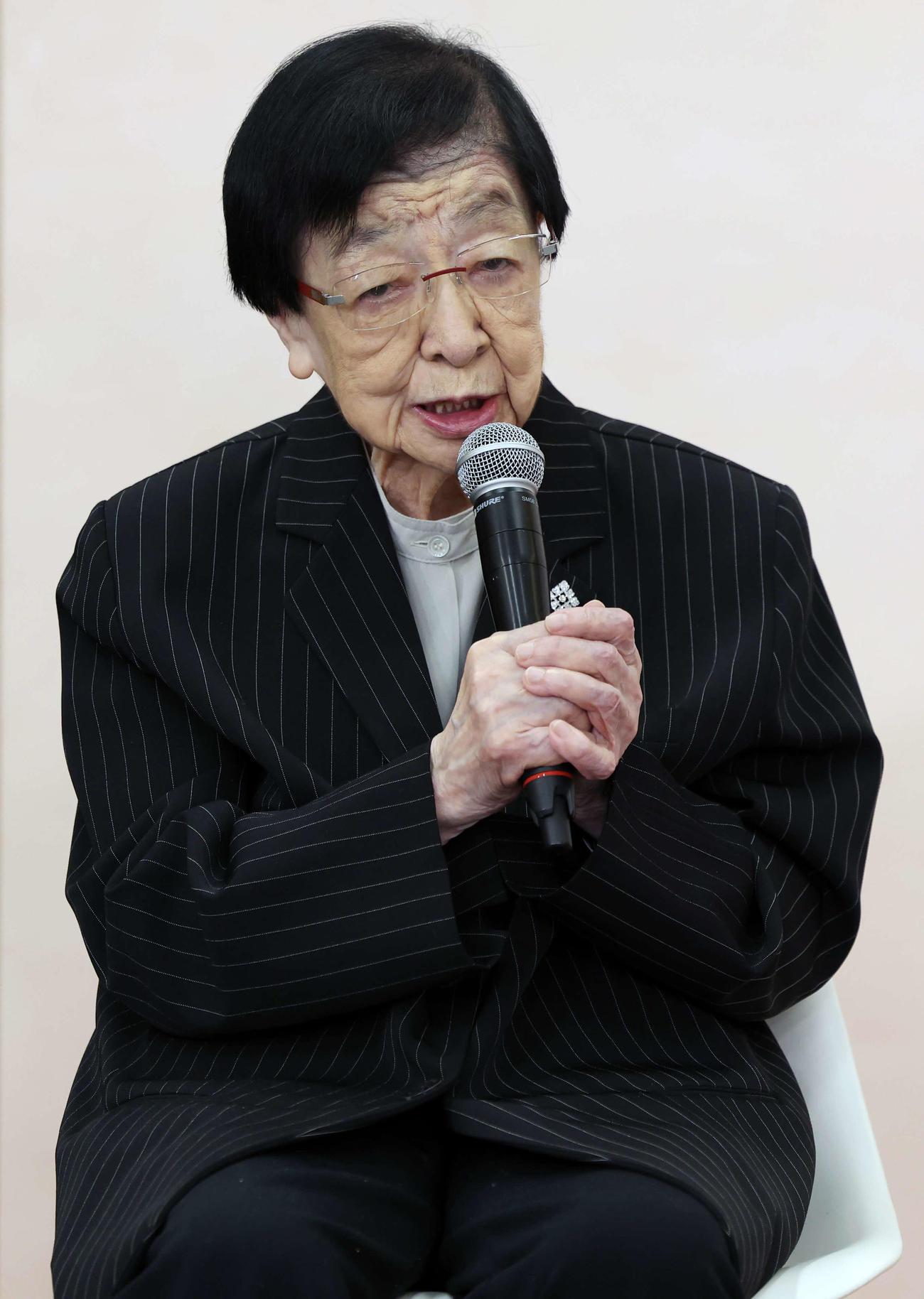 TBSドラマ「ひとりぼっち－人と人をつなぐ愛の物語－」取材会で話す石井ふく子プロデューサー（撮影・宮地輝）