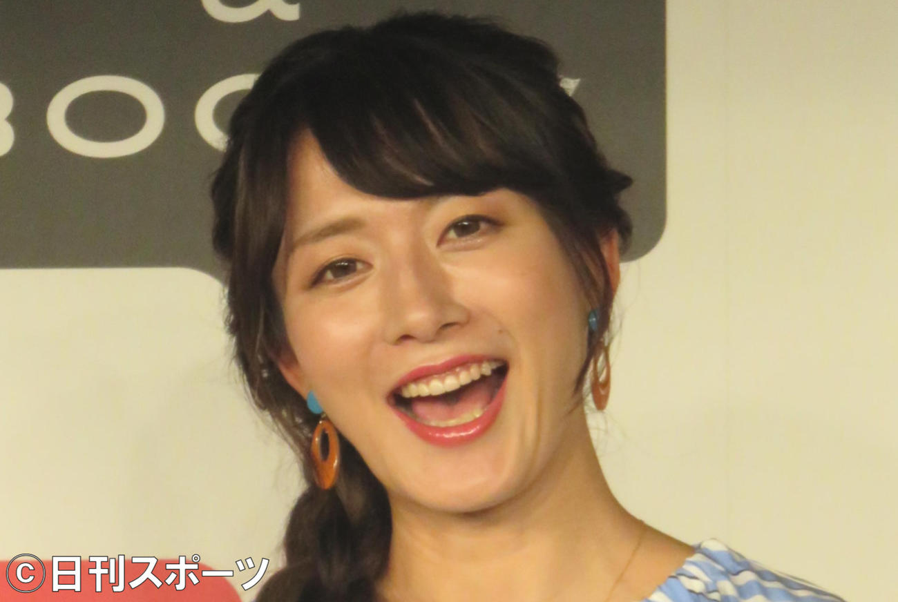 フリーアナウンサー大島由香里（2021年4月撮影）