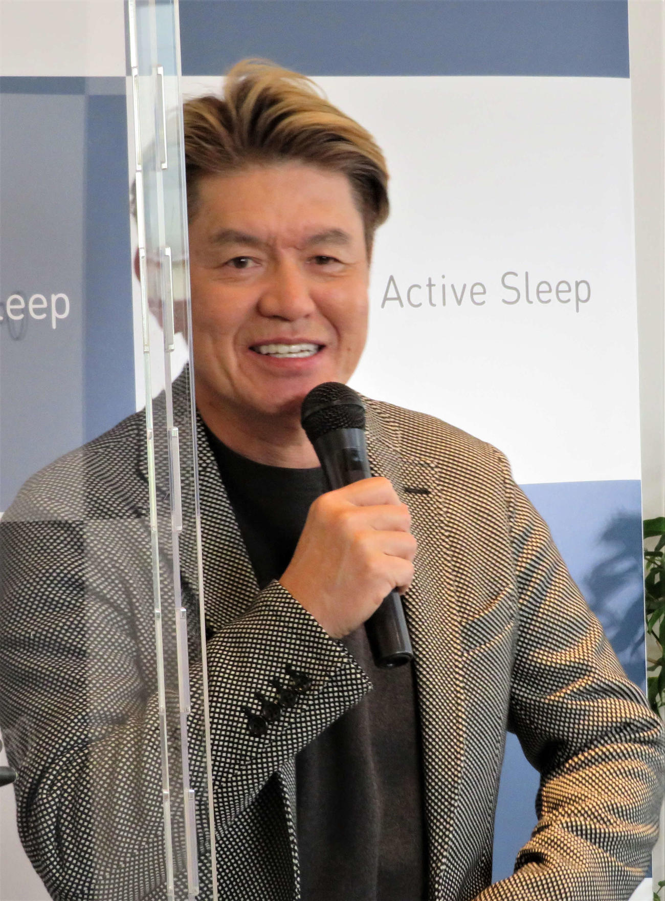 ベッドメーカー「パラマウントベッド」の眠りを楽しむ体験イベント「眠りを楽しむWEEK」のトークショーに出席したヒロミ
