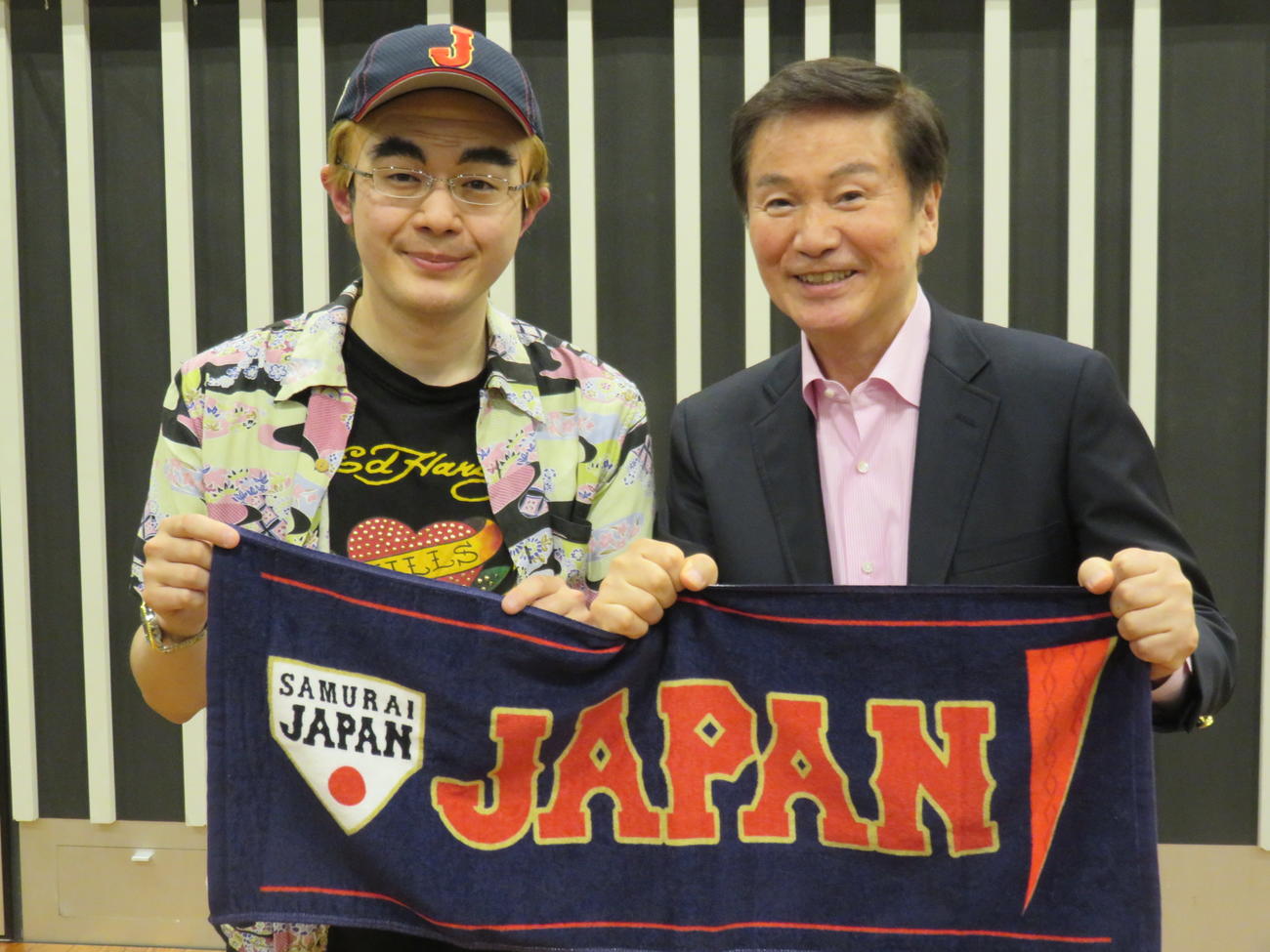 森田健作（右）のラジオ番組にゲスト出演したレッツゴーよしまさ