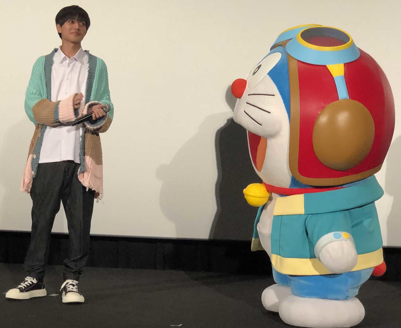 アニメ映画「ドラえもん　のび太と空の理想郷（ユートピア）」の大ヒット御礼舞台あいさつに登壇した永瀬廉