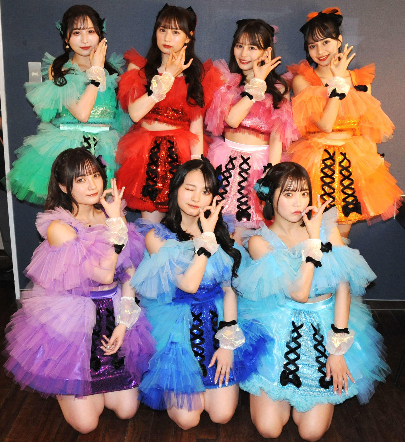 お披露目ライブを行ったCANDYTUNEの後列左から小川奈々子、立花琴未、村川緋杏、南なつ、前列左から宮野静、桐原美月、福山梨乃（撮影・松尾幸之介）