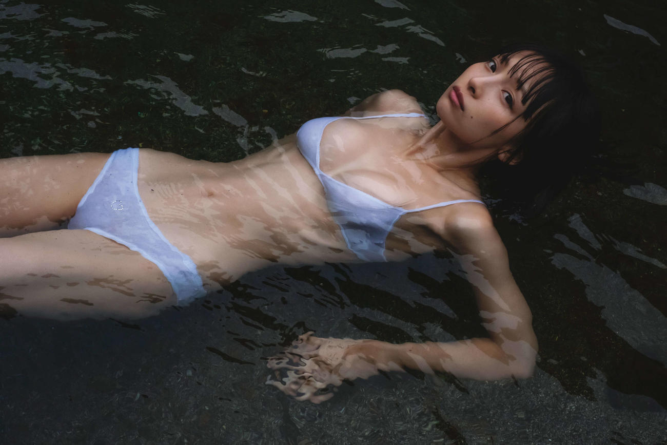 華村あすか写真集「真価論」（C）沢渡朔／講談社