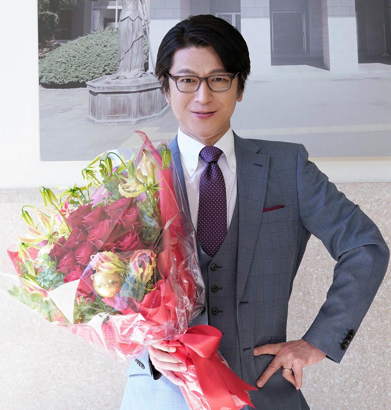 「女神の教室～リーガル青春白書～」に出演し、クランクアップした及川光博（C）フジテレビ