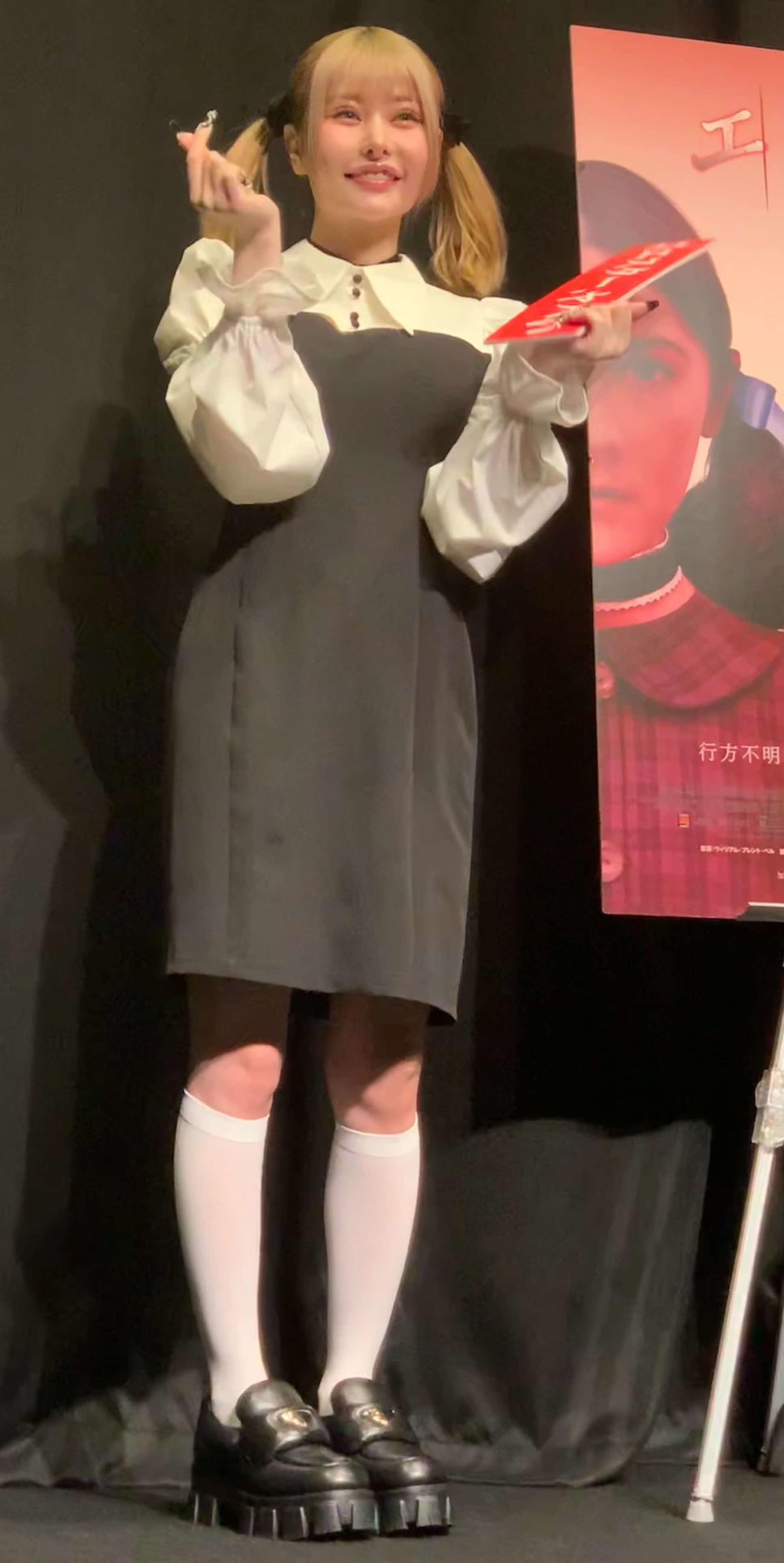 映画「エスター　ファースト・キル」の試写会に登壇した戦慄かなの
