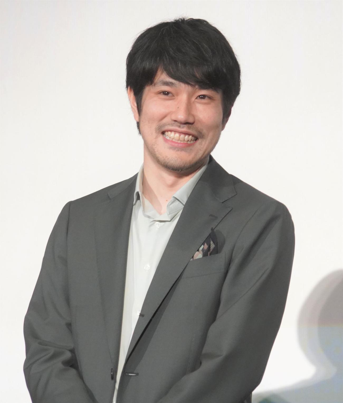 映画「ロストケア」公開前夜舞台あいさつに出席した松山ケンイチ（撮影・佐藤成）