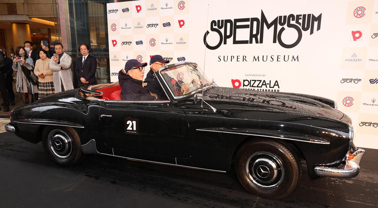 １９５９年式メルセデス・ベンツ　１９０ＳＬ（撮影・中島郁夫）