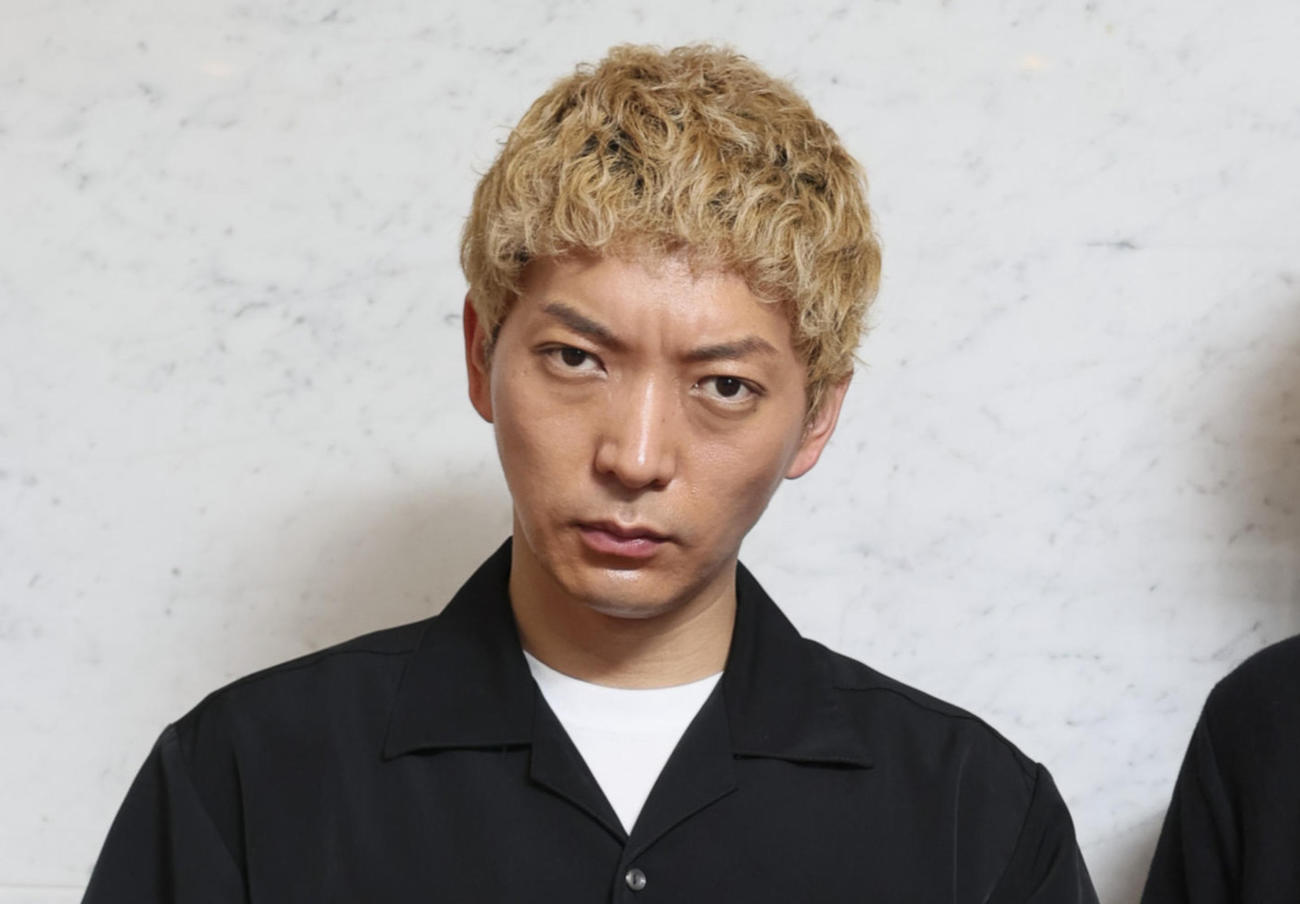 ニューヨーク嶋佐和也（2022年6月撮影）