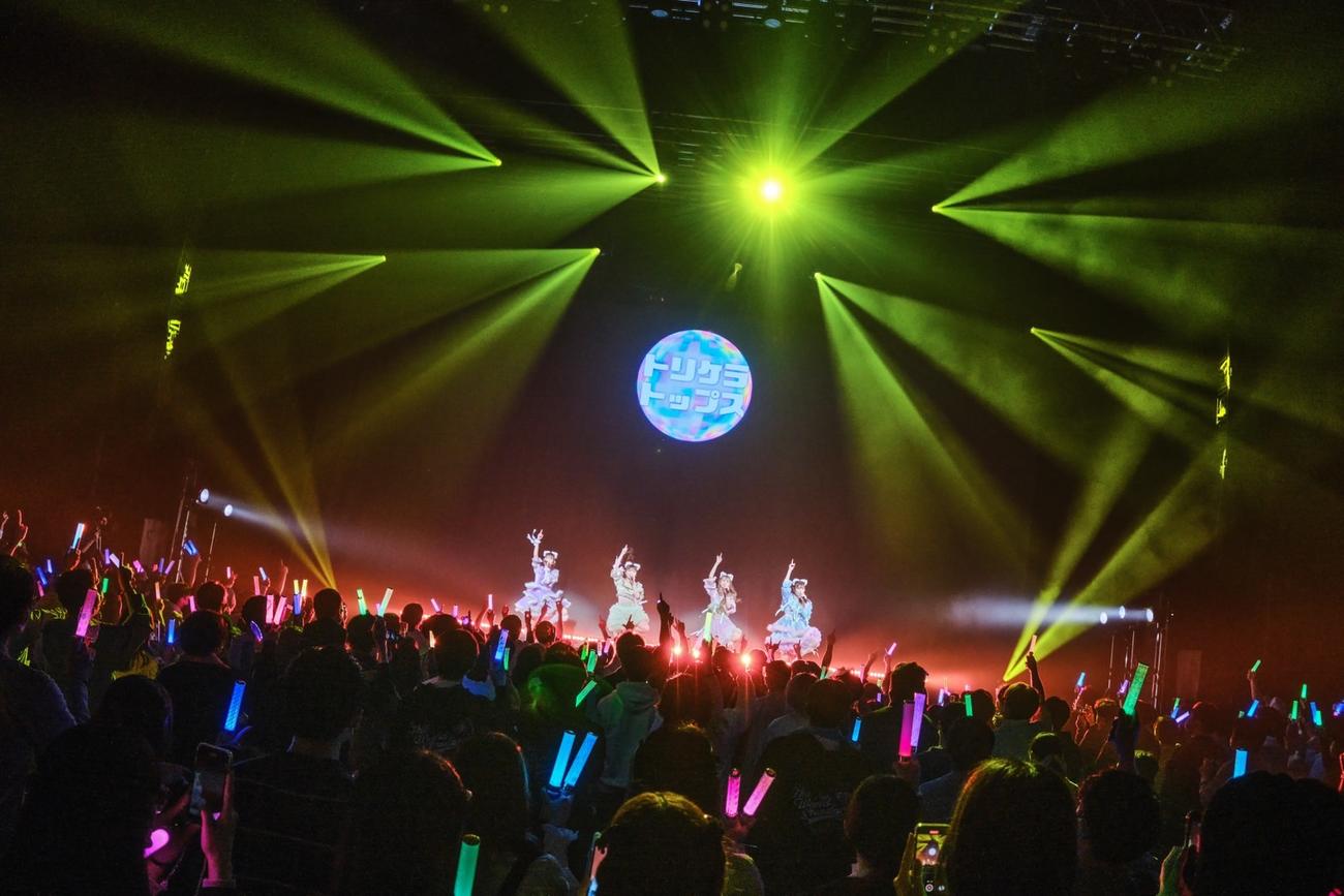 デビュー8周年ライブ「The World Standard～8周年の愛をどうぞ！～」を開催したわーすた