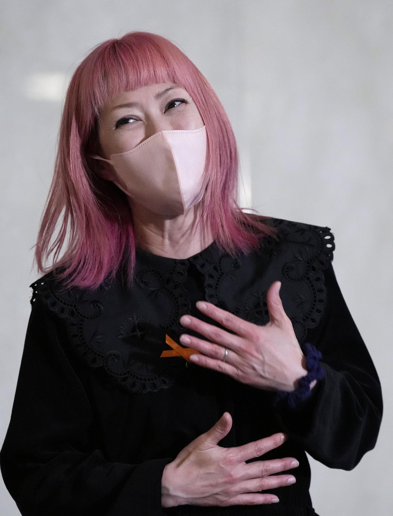 渡辺徹さんのお別れの会を終え、思い出を語るオセロの松嶋尚美（撮影・狩俣裕三）