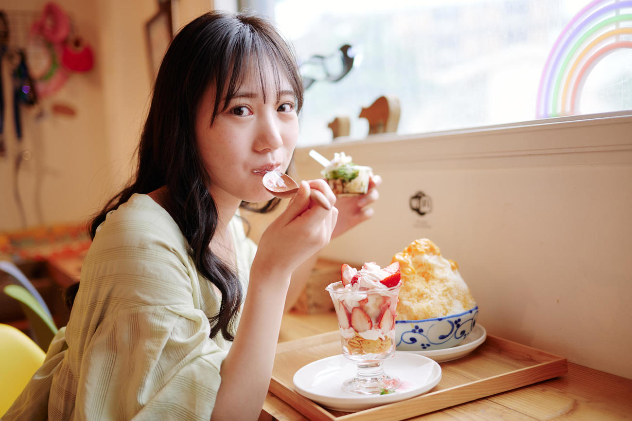 「週刊プレイボーイ」の表紙・巻頭グラビアに登場している横野すみれ（C）熊谷貫／週刊プレイボーイ