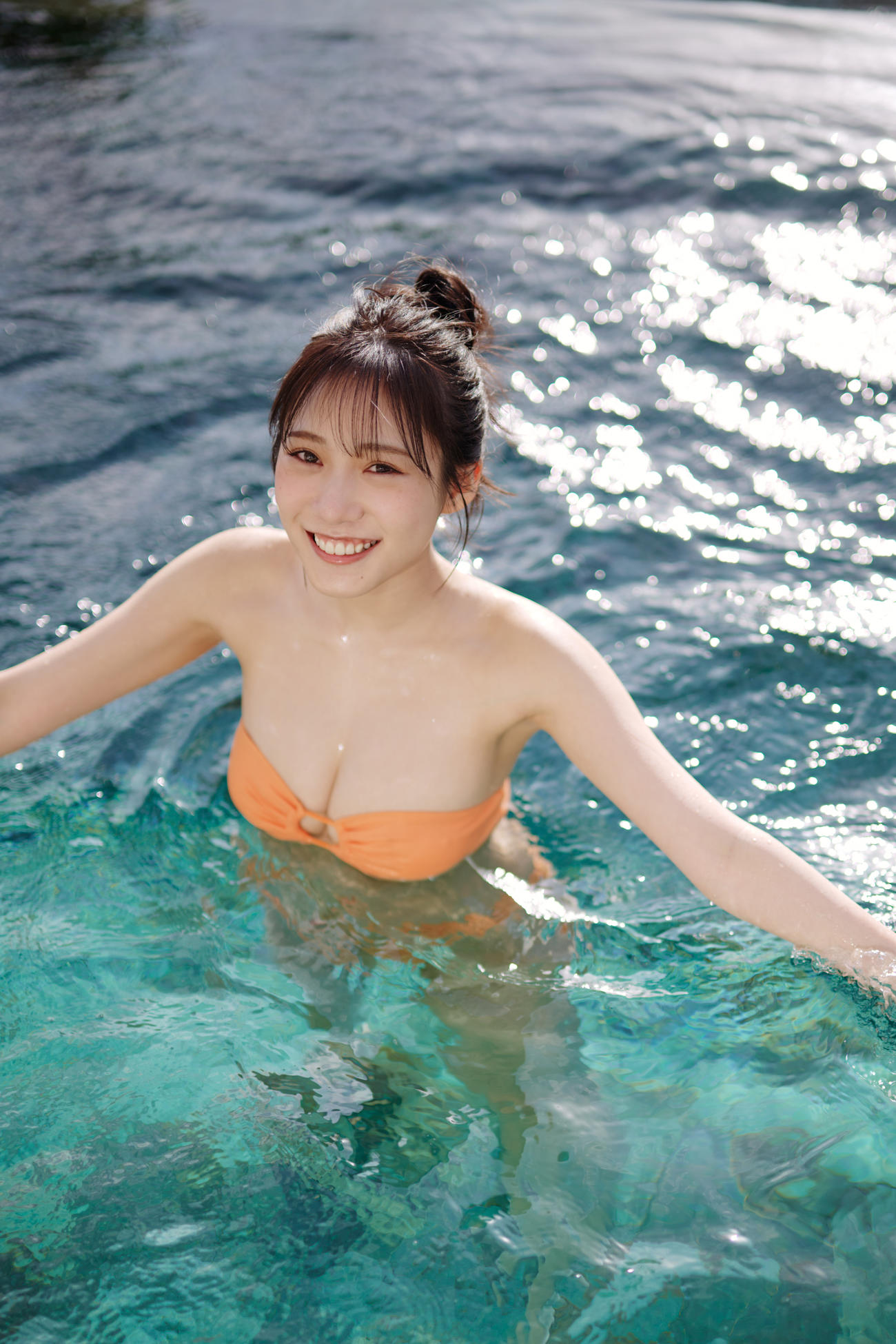 「週刊プレイボーイ」の表紙・巻頭グラビアに登場している横野すみれ（C）熊谷貫／週刊プレイボーイ