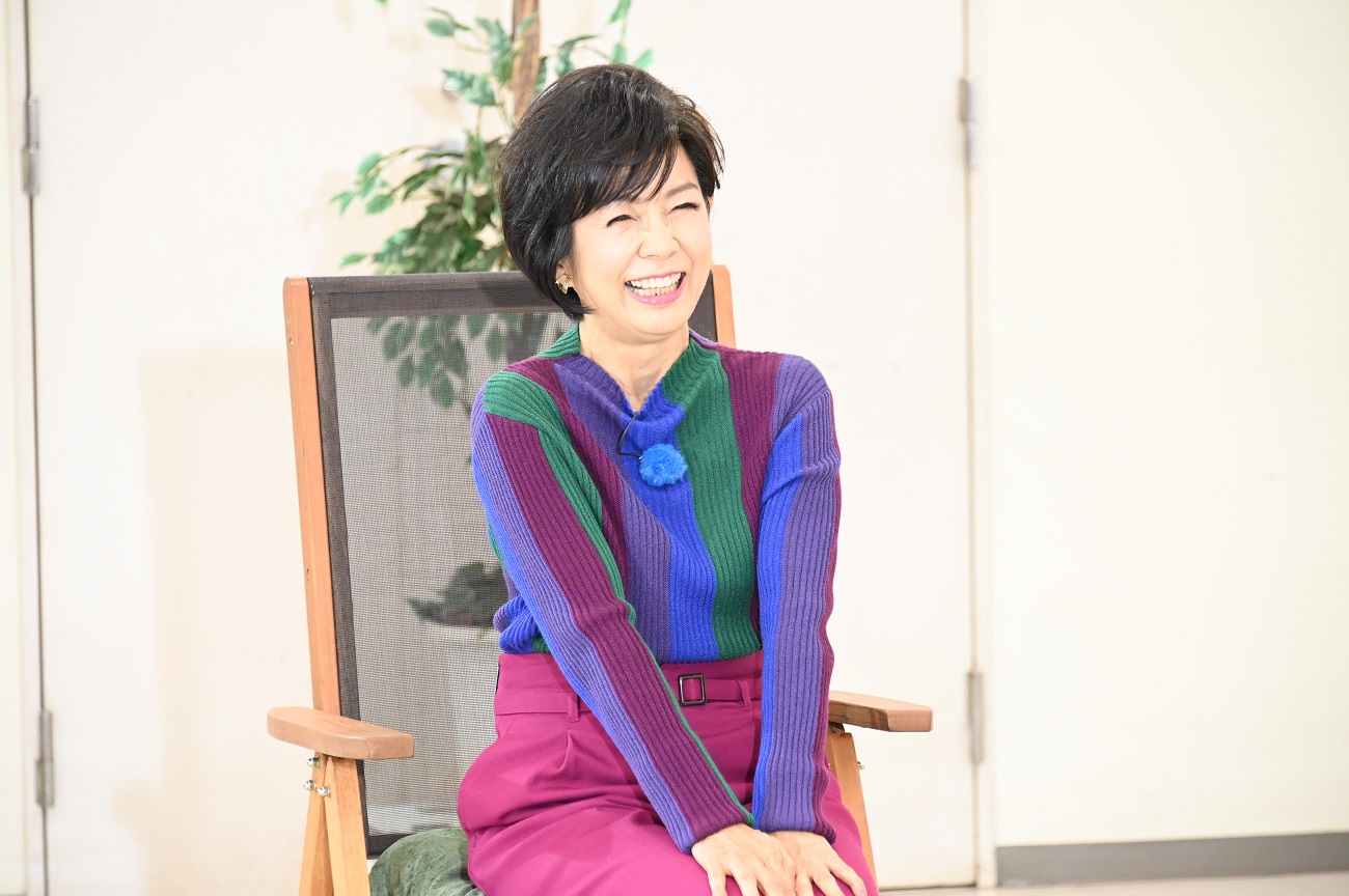 BS日テレ「おぎやはぎの愛車遍歴　NO CAR，NO LIFE！」に出演する市毛良枝（C）BS日テレ