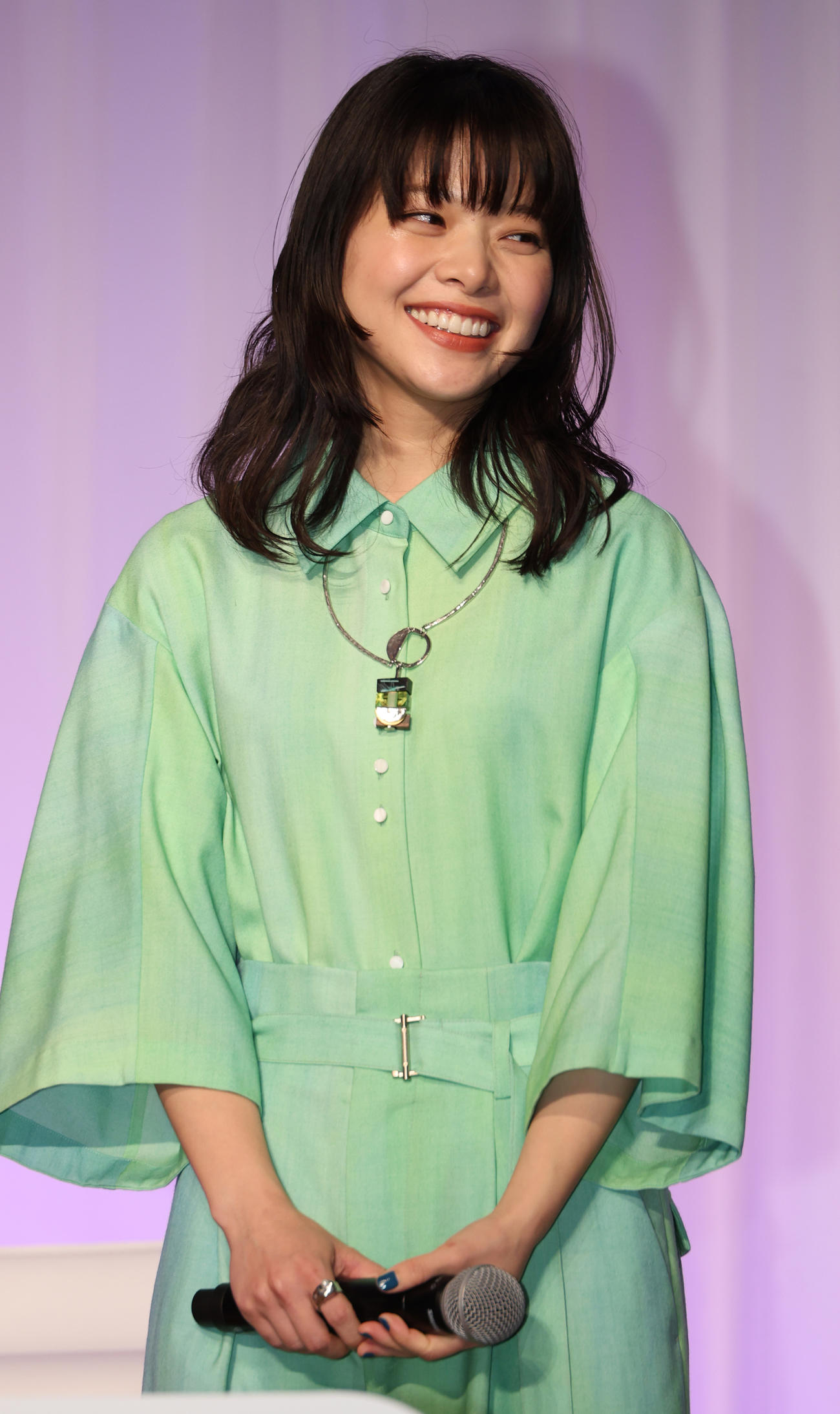ドラマ「日曜の夜ぐらいは．．．」制作発表会見を行う岸井ゆきの（撮影・中島郁夫）