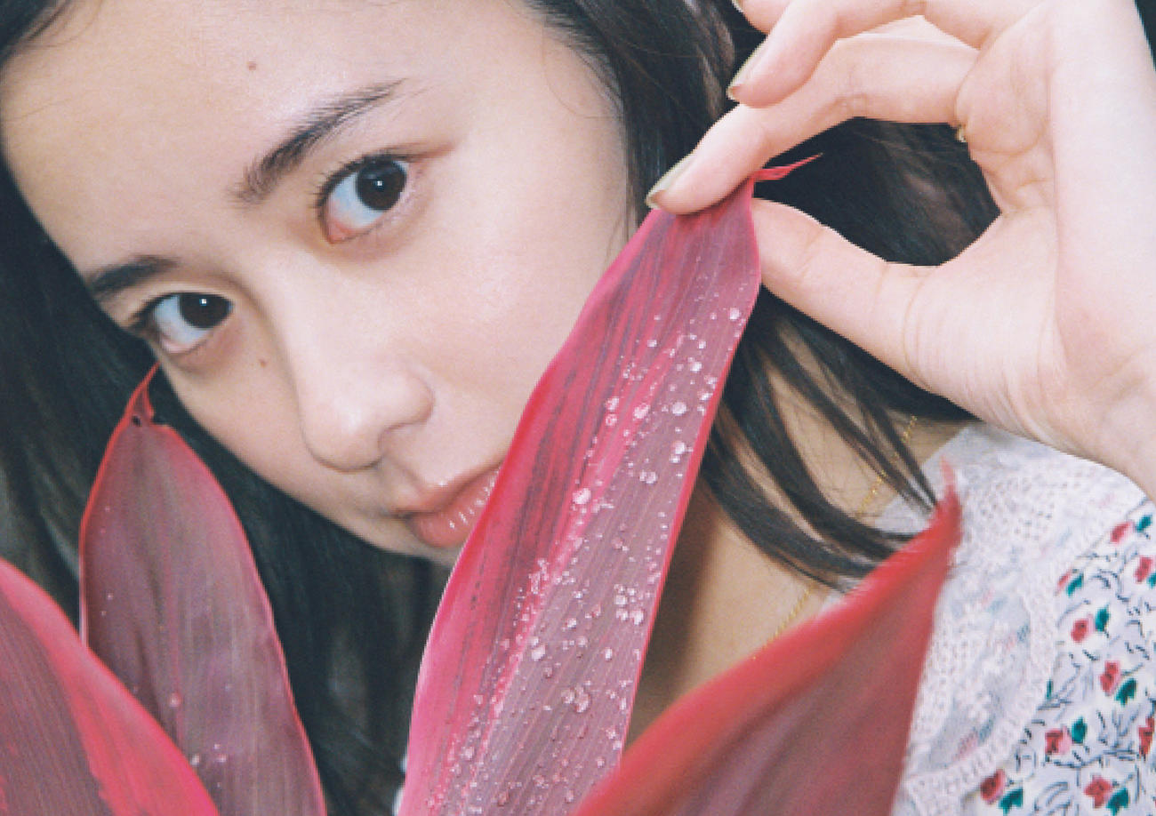 堀田真由写真集カット（C）堀田真由ファースト写真集「MY」／集英社撮影／松岡一哲