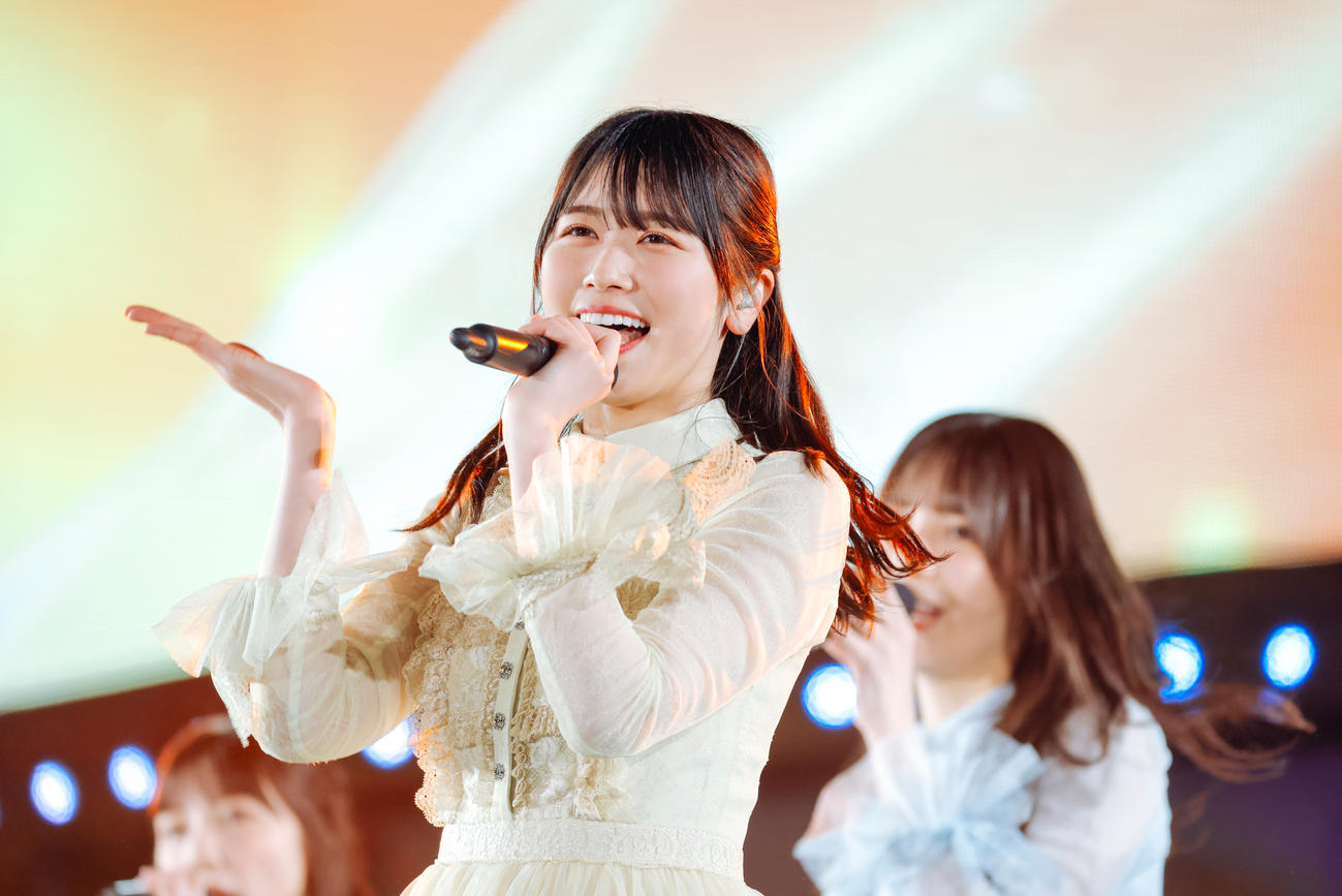 4周年ライブ「4回目のひな誕祭」でパフォーマンスする日向坂46の丹生明里