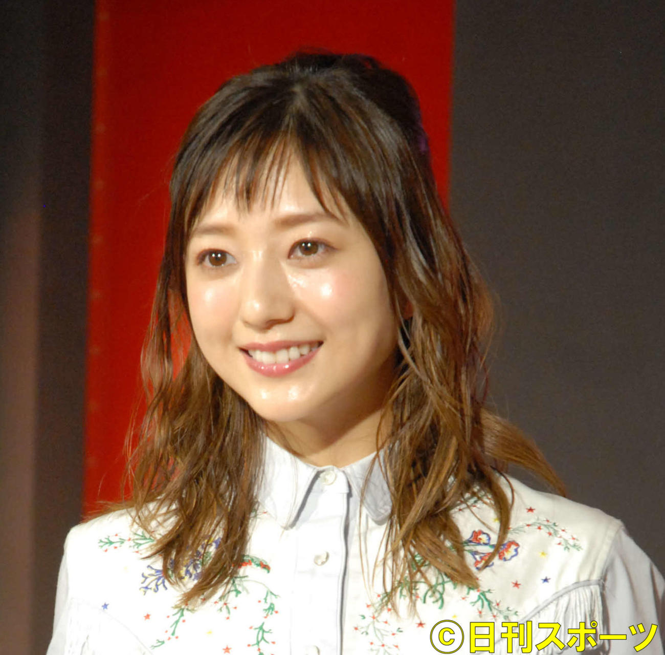 伊藤千晃（2018年6月撮影）