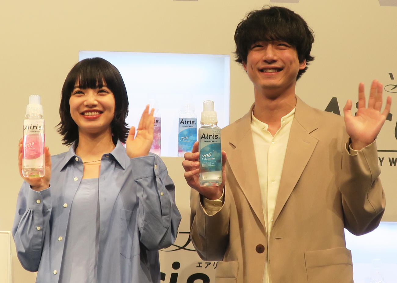 LIONランドリーウォーター「エアリス」新CM発表会で。小松菜奈と坂口健太郎