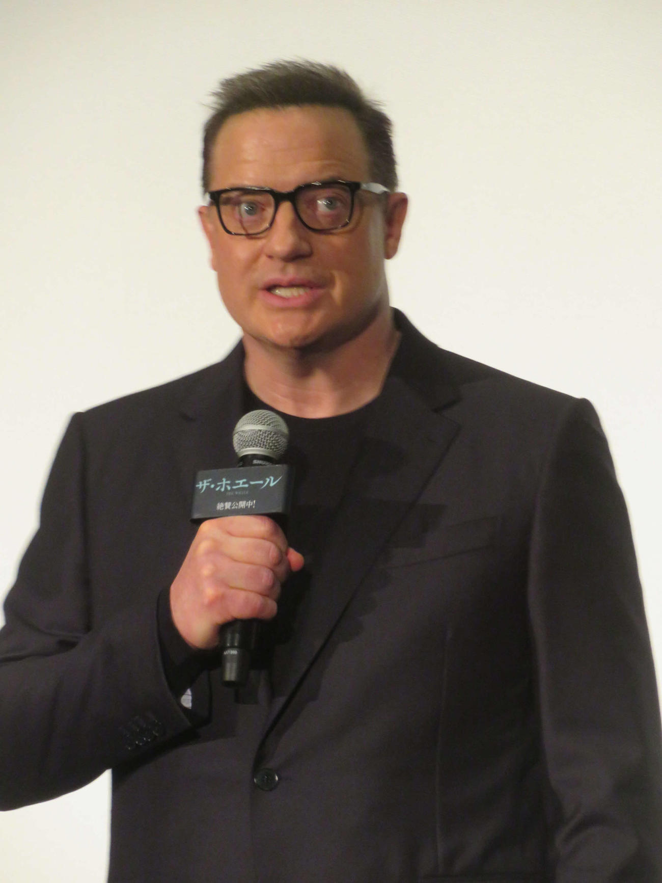 米映画「ザ・ホエール」初日舞台あいさつで客席に語りかけるブレンダン・フレイザー（撮影・村上幸将）