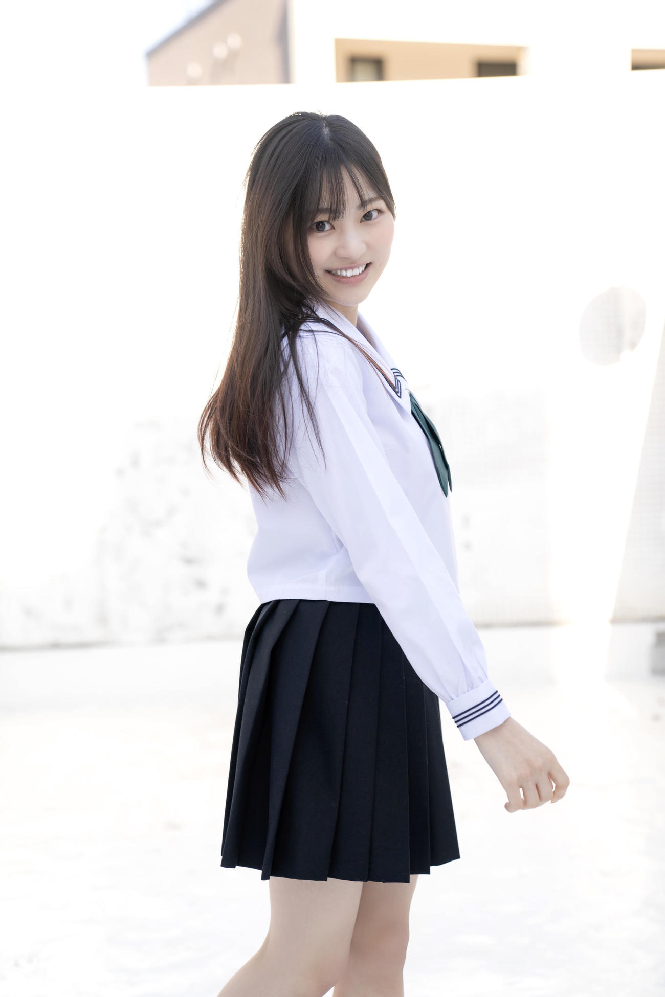 「週刊少年チャンピオン」で初の表紙グラビアを飾っている＃ババババンビの宇咲（C）小池伸一郎／秋田書店