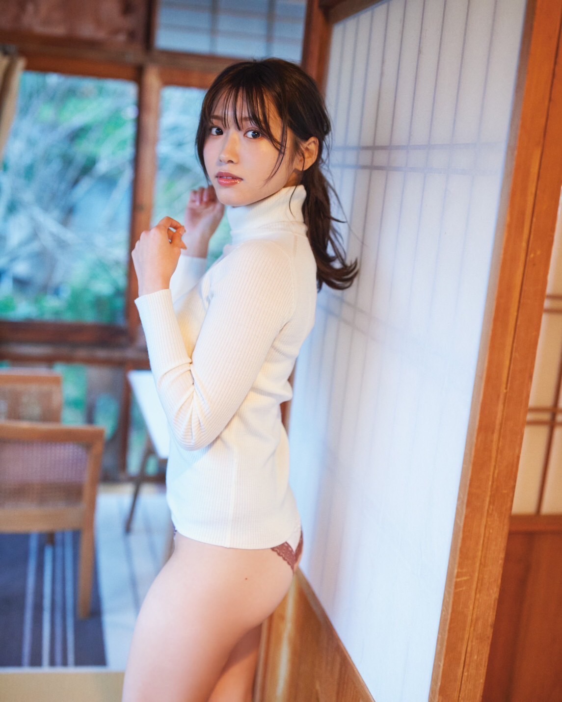 モデルでタレントの古田愛理　自身初の写真集「体感温度」（KADOKAWA）