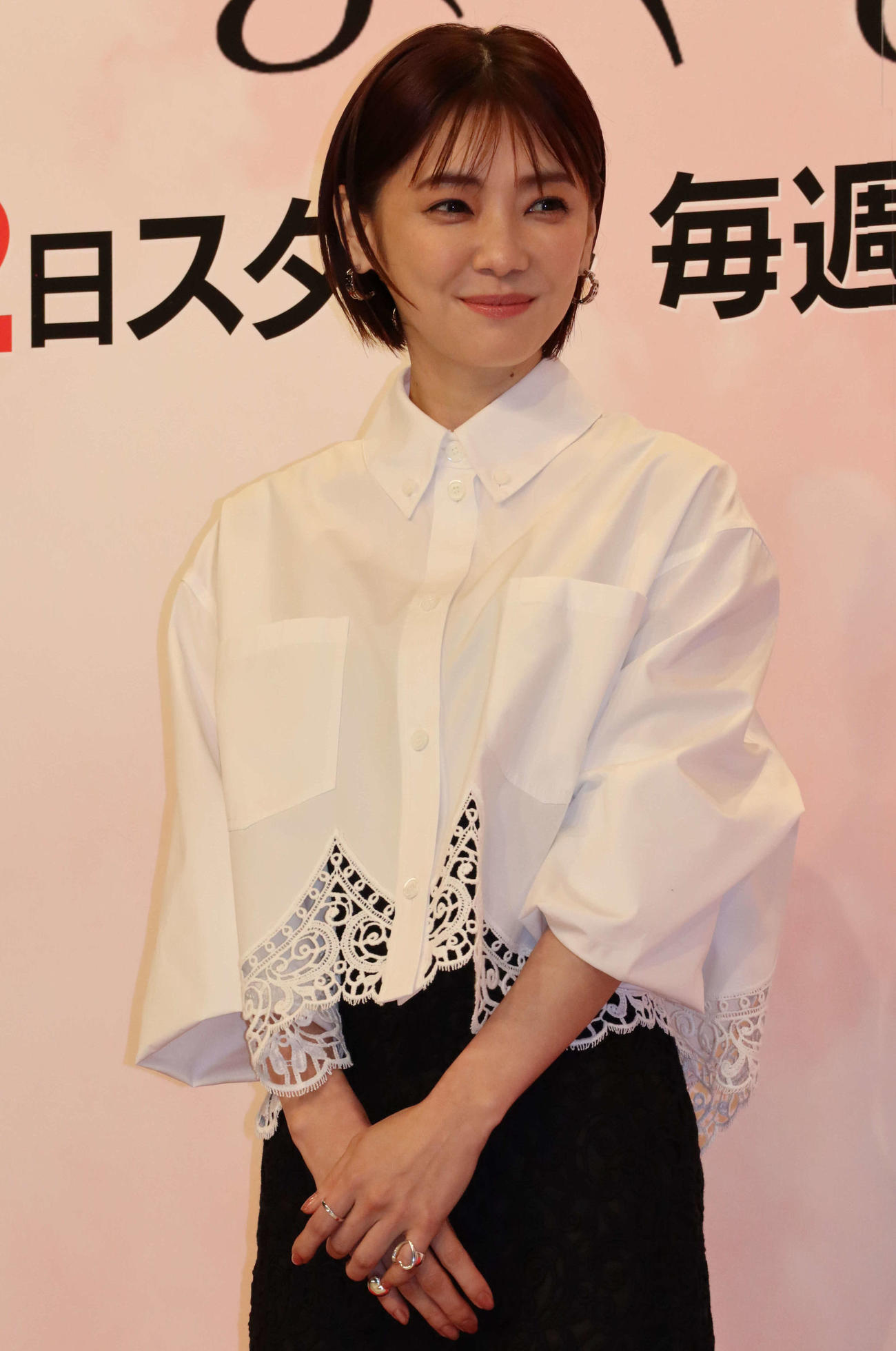 テレビ東京系「隣の男はよく食べる」の会見に出席した倉科カナ