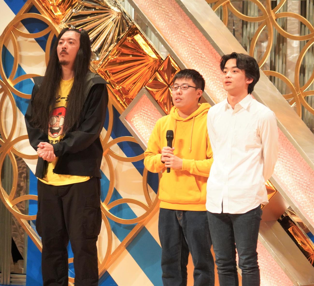 「ワタナベお笑いNo・1決定戦2023」決勝に進出したお笑いトリオ、ゼンモンキーのヤザキ、荻野将太朗、ヤザキ（撮影・佐藤成）