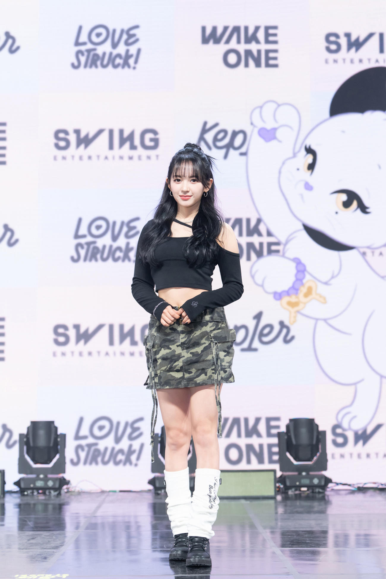 「LOVESTRUCK！」のショーケースを行ったKep1erのマシロ（C）WAKEONE／SWING ENTERTAINMENT提供