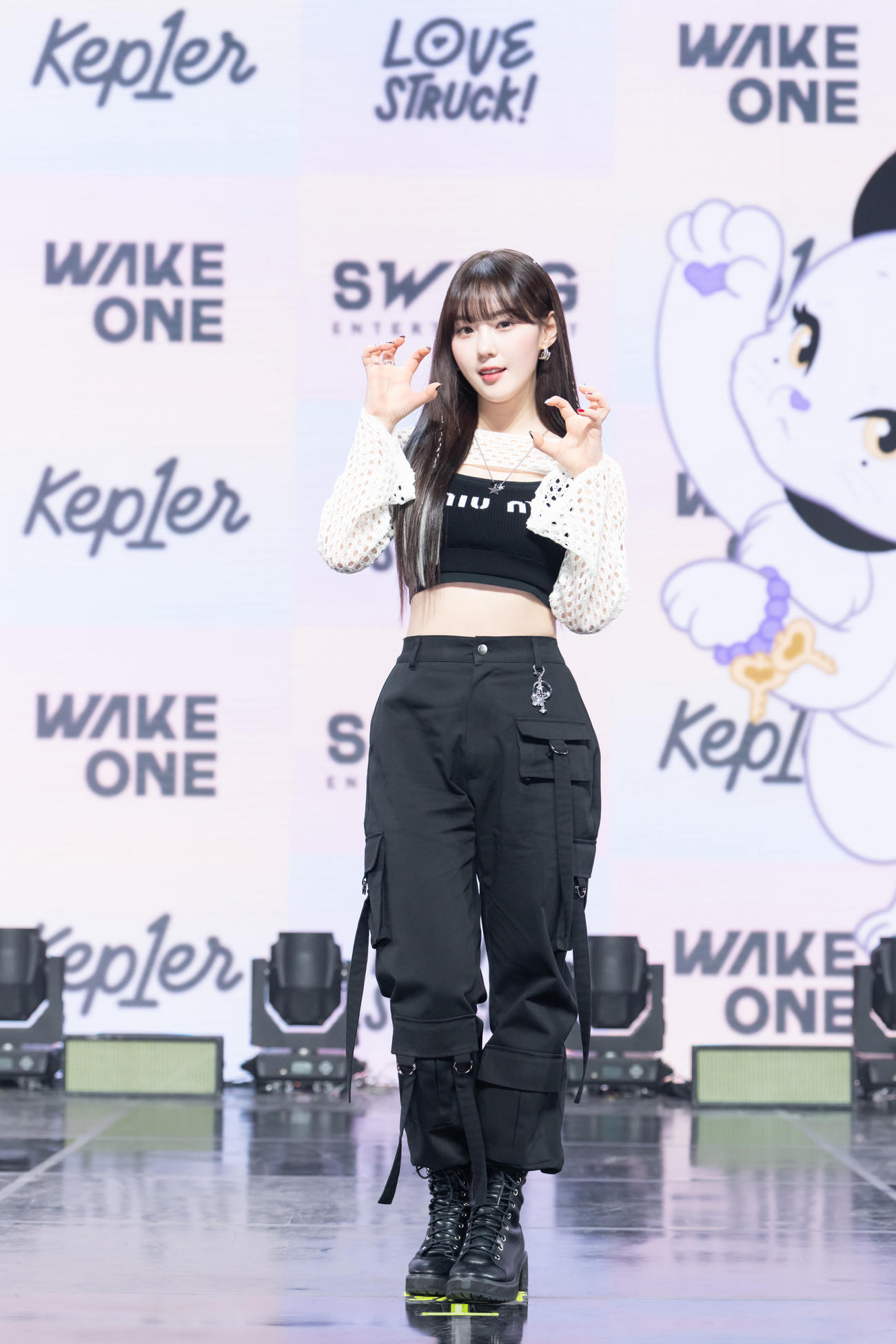「LOVESTRUCK！」のショーケースを行ったKep1erのチェヒョン（C）WAKEONE／SWING ENTERTAINMENT提供